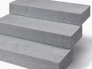 Blockstufen Granit Anthrazit -geflammt-